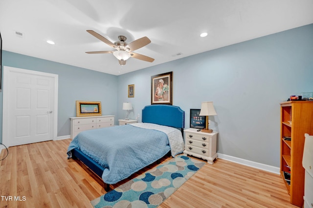 788 Watauga Rd, Watauga, TN 37694 - bedroom featuring light wood-type flooring, recessed lighting, and a ceiling fan