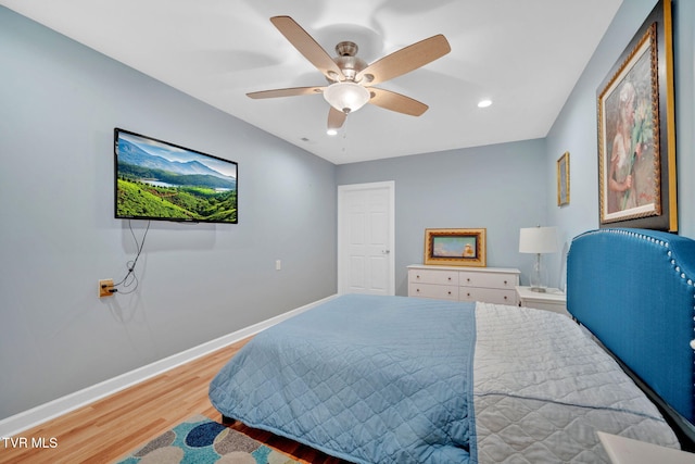 788 Watauga Rd, Watauga, TN 37694 - bedroom featuring light wood finished floors, recessed lighting, and a ceiling fan