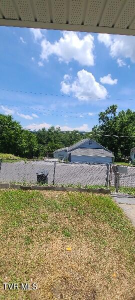 1814 Park St, Kingsport, TN 37664 - view of yard