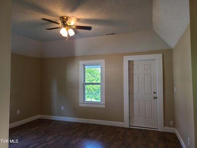 1814 Park St, Kingsport, TN 37664 - unfurnished room with ceiling fan, dark wood finished floors, and lofted ceiling