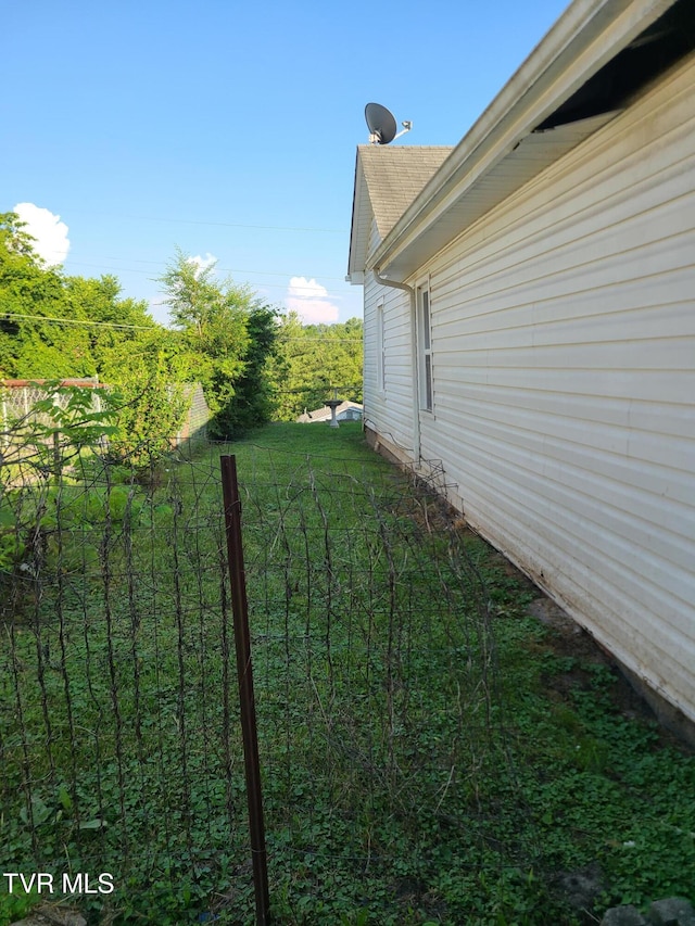 1814 Park St, Kingsport, TN 37664 - view of grassy yard