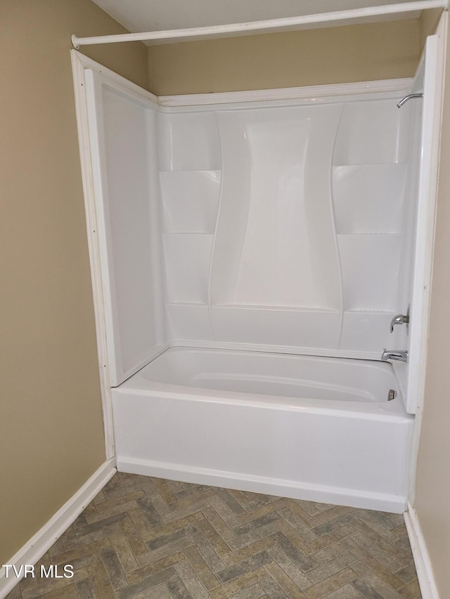 1814 Park St, Kingsport, TN 37664 - full bathroom with baseboards and  shower combination