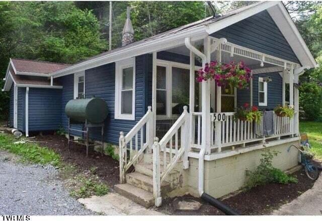500 Guy Lloyd Rd, Erwin, TN 37650 - view of front of property featuring a porch