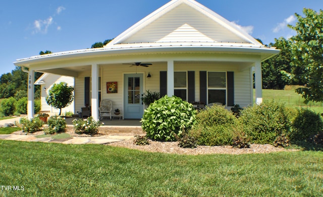 286 Sliger Rd, Jonesborough, TN 37659 - view of front of home with a porch, a front lawn, and ceiling fan
