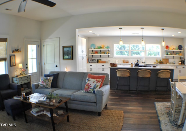 286 Sliger Rd, Jonesborough, TN 37659 - living room featuring dark wood finished floors, a ceiling fan, and recessed lighting