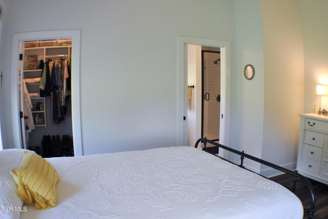 286 Sliger Rd, Jonesborough, TN 37659 - bedroom featuring a walk in closet and a closet