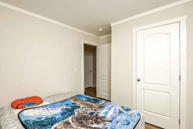 2311 Serenity Ct, Kingsport, TN 37665 - bedroom with crown molding and wood finished floors