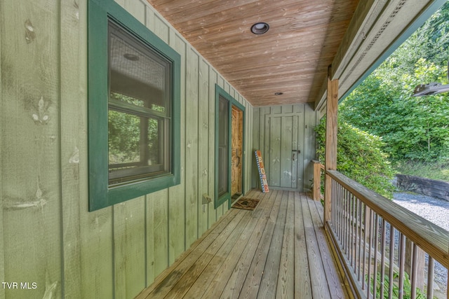 410 Eagle Ridge Rd, Roan Mountain, TN 37687 - view of wooden deck