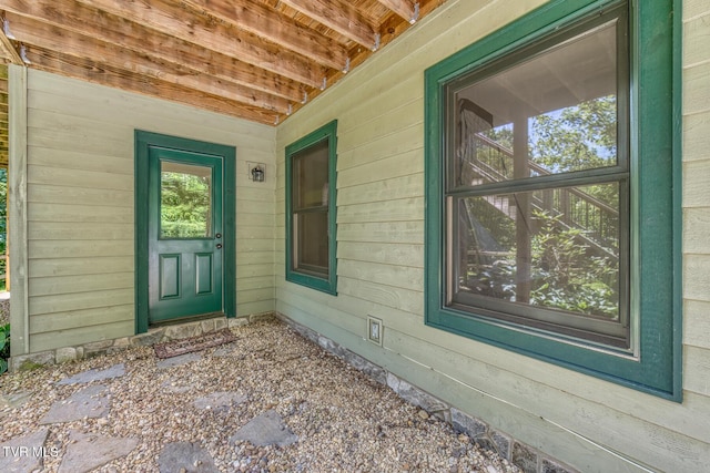410 Eagle Ridge Rd, Roan Mountain, TN 37687 - entrance to property featuring a porch