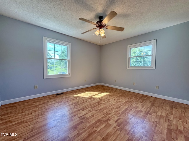 130 Kiser Cir, Jonesborough, TN 37659 - spare room with wood finished floors, a textured ceiling, and ceiling fan