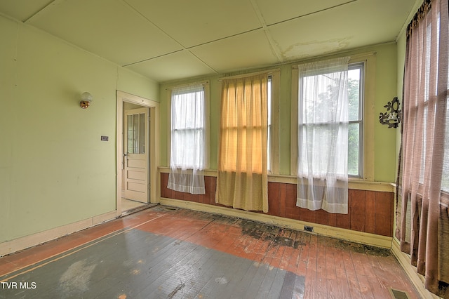 1230 Carolina Ave, Bristol, TN 37620 - view of unfurnished sunroom