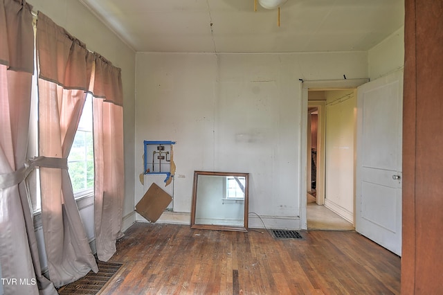1230 Carolina Ave, Bristol, TN 37620 - spare room featuring hardwood / wood-style floors