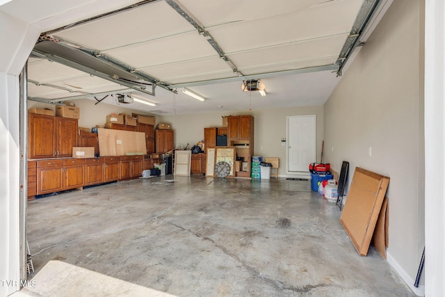 19275 Wyndale Rd, Abingdon, VA 24210 - garage with a garage door opener