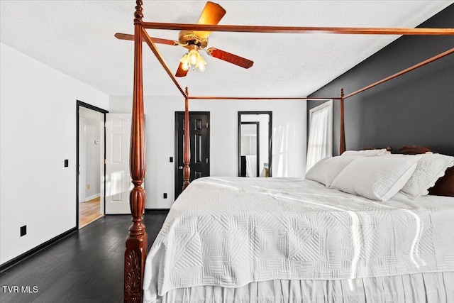 377 Overlook Dr, Blountville, TN 37617 - bedroom with wood finished floors and ceiling fan