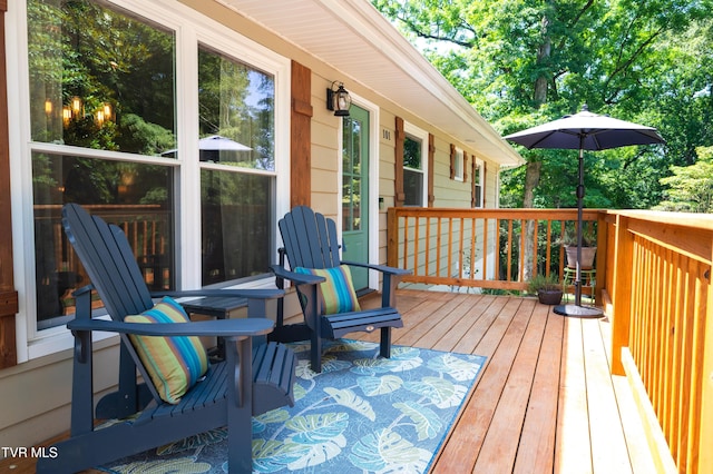 101 Ridgewood Dr, Bristol, TN 37620 - view of wooden deck