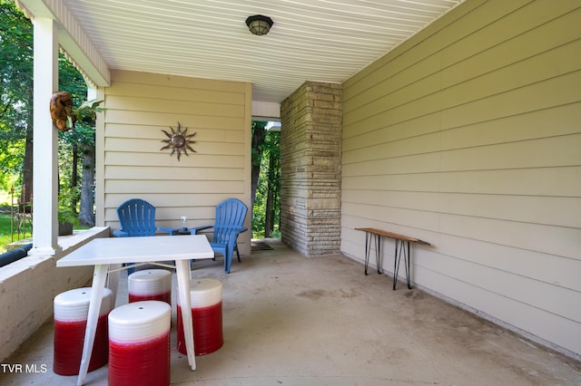 101 Ridgewood Dr, Bristol, TN 37620 - view of patio