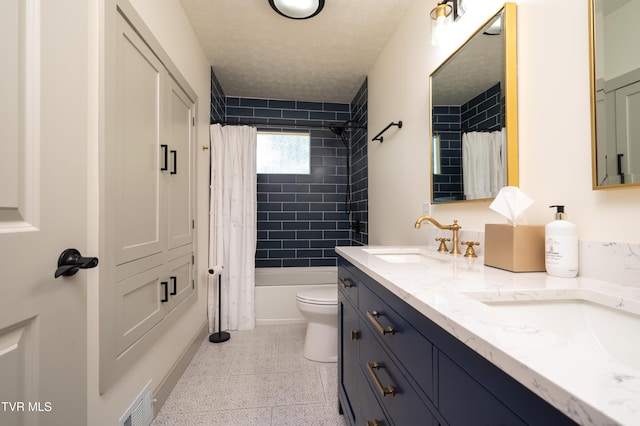 101 Ridgewood Dr, Bristol, TN 37620 - full bathroom featuring double vanity and shower / bath combo