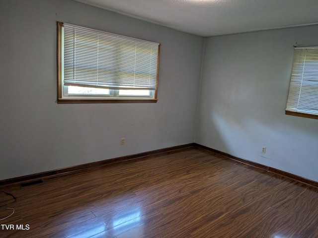 233 Pioneer Haven Ln, Kingsport, TN 37663 - unfurnished room featuring dark wood-type flooring and baseboards