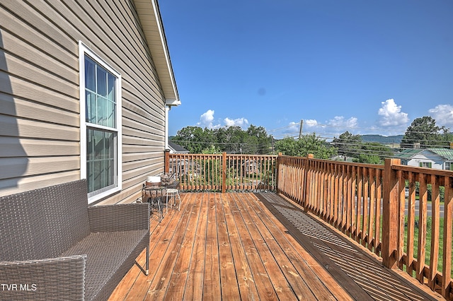 517 W Glade St, Glade Spring, VA 24340 - view of deck
