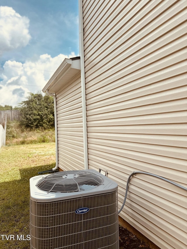 1461 Gress Mag Mtn, Kingsport, TN 37660 - exterior view of a central air condition unit