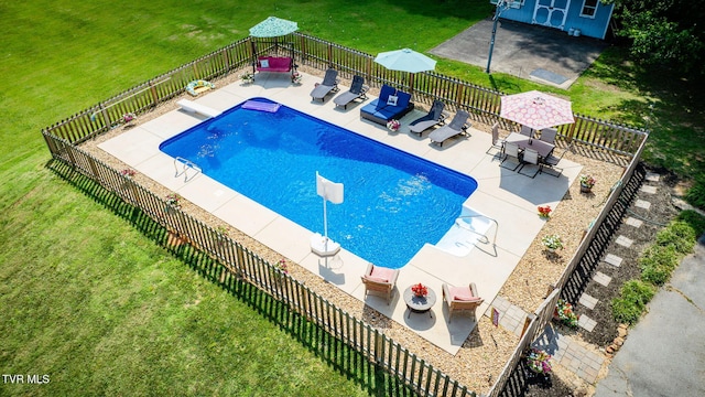 5116 Waterford Dr, Kingsport, TN 37664 - view of pool with a fenced backyard, a patio area, an outdoor living space, a gazebo, and a diving board