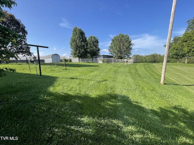 2572 May Rd, Talbott, TN 37877 - view of yard