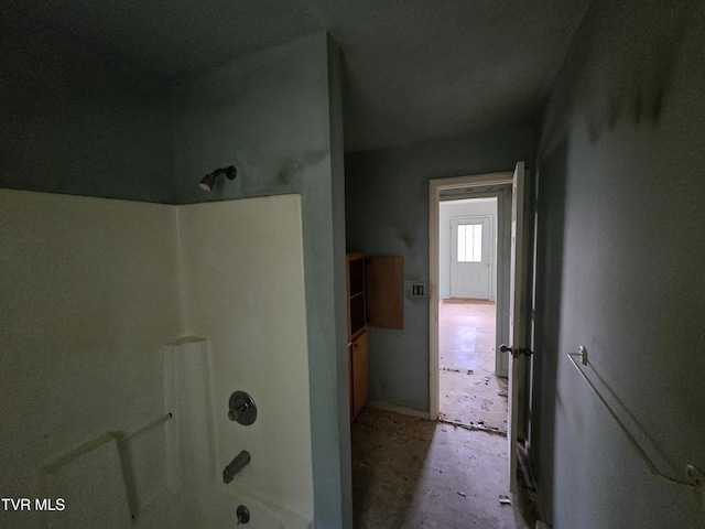 5875 Blue Springs Pkwy, Mosheim, TN 37818 - bathroom with washtub / shower combination