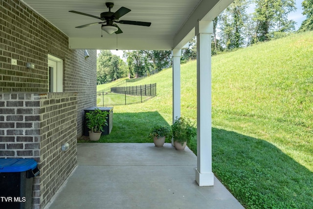 187 Tanners Cv, Johnson City, TN 37615 - view of patio / terrace featuring a ceiling fan