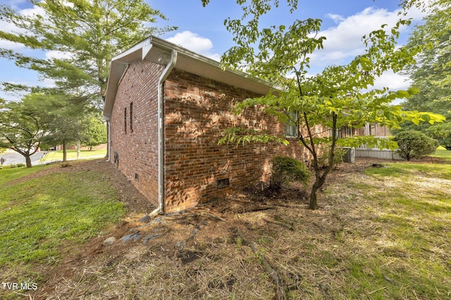 700 Sharon Dr, Johnson City, TN 37604 - view of property exterior with brick siding, crawl space, and a yard