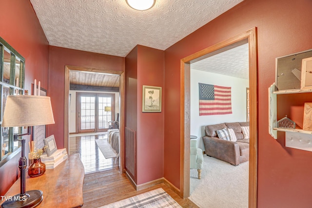 400 Heatherview Ct, Kingsport, TN 37663 - hall featuring wood finished floors and a textured ceiling