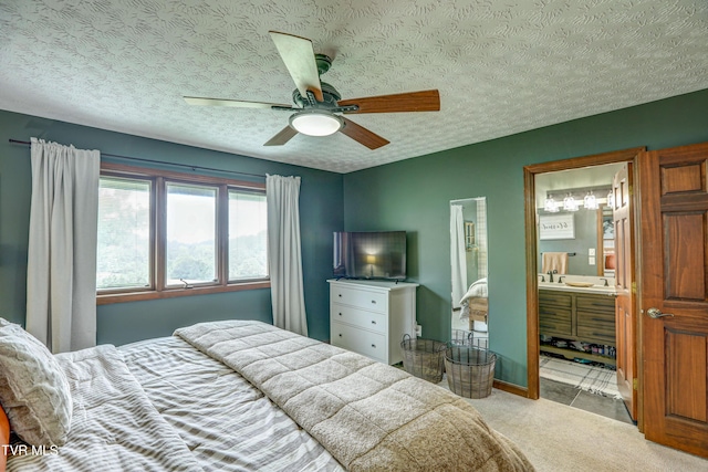 400 Heatherview Ct, Kingsport, TN 37663 - bedroom with carpet, a textured ceiling, ceiling fan, and connected bathroom