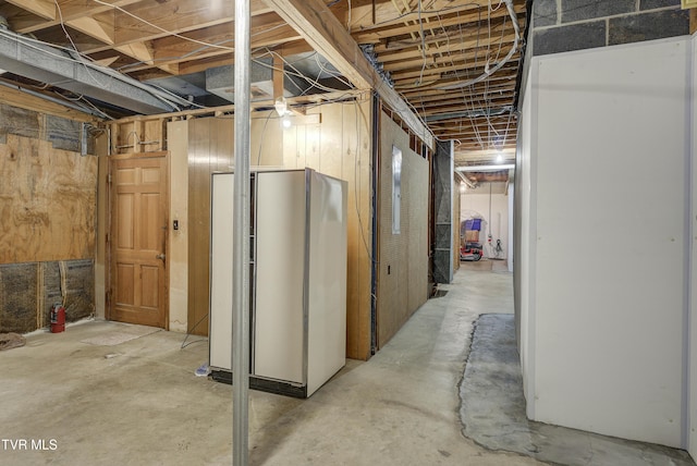 1710 Sundale Rd, Johnson City, TN 37604 - unfinished below grade area with freestanding refrigerator