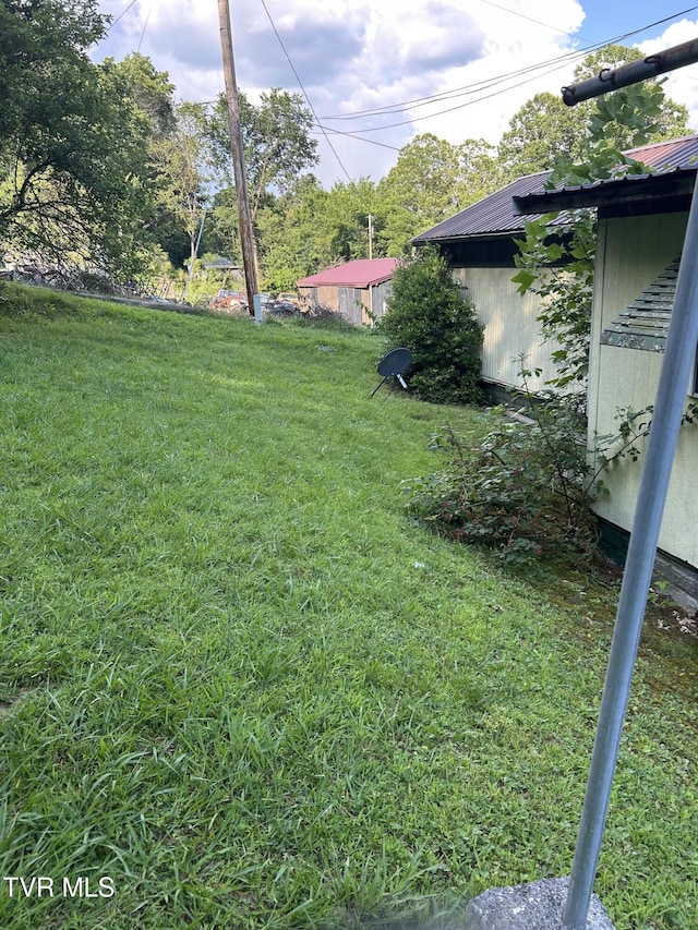 2703 Orr St, Big Stone Gap, VA 24219 - view of grassy yard