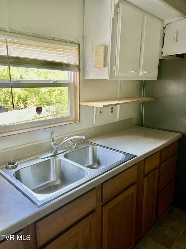 2703 Orr St, Big Stone Gap, VA 24219 - kitchen with a sink and light countertops