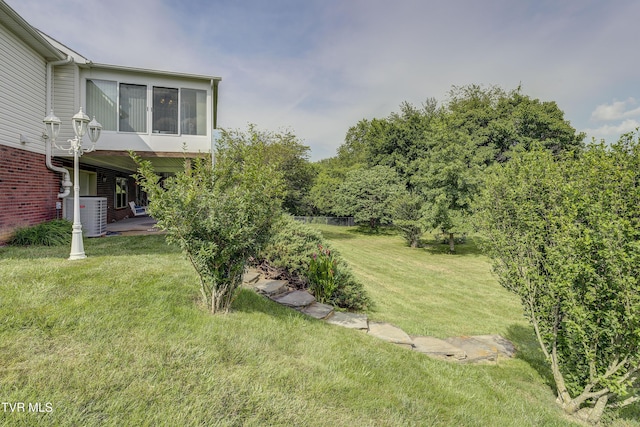 2146 Buttercup Ln, Limestone, TN 37681 - view of grassy yard with a patio