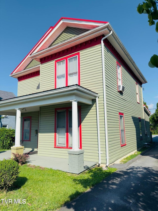 402 E Unaka Ave, Johnson City, TN 37601 - view of front facade featuring a porch and cooling unit