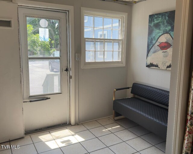 402 E Unaka Ave, Johnson City, TN 37601 - doorway to outside with light tile patterned floors