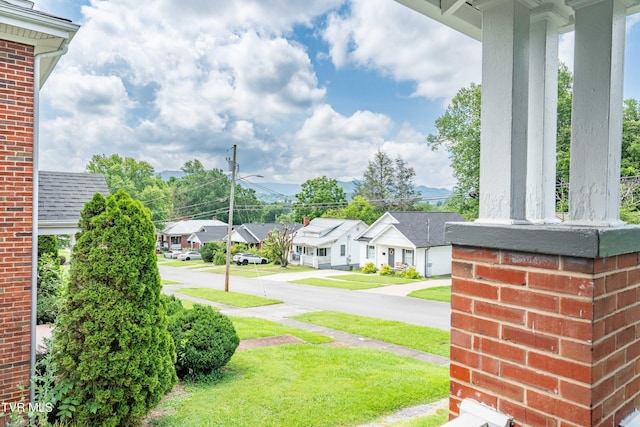 922 W Hillcrest Dr, Johnson City, TN 37604 - view of green lawn featuring a residential view