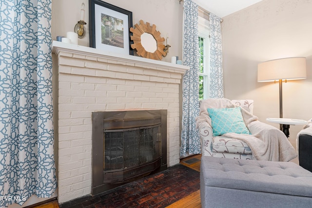 922 W Hillcrest Dr, Johnson City, TN 37604 - living area featuring a brick fireplace