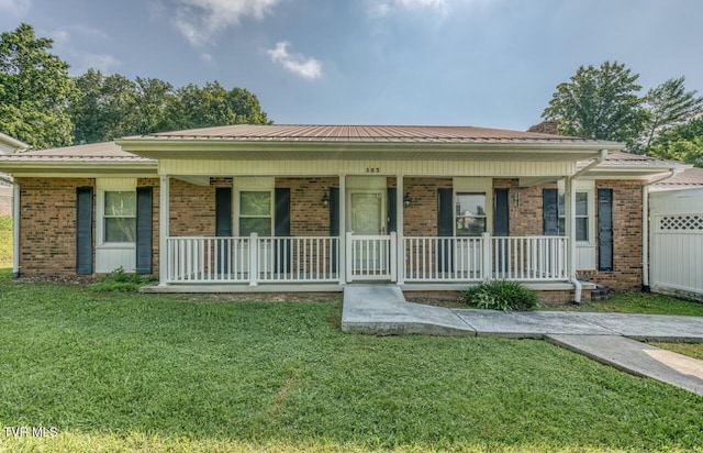305 Hedge Dr, Kingsport, TN 37660 - photo 4