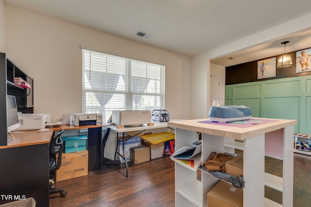 1233 Stamp Lodge Rd, Kingsport, TN 37660 - office space featuring dark wood-type flooring and a decorative wall