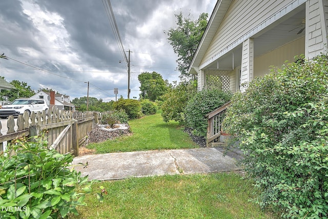 116 Esther St, Bristol, TN 37620 - view of yard