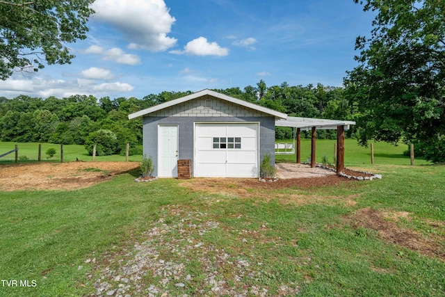 654 W Valley Dr, Kingsport, TN 37664 - garage with a detached garage and driveway