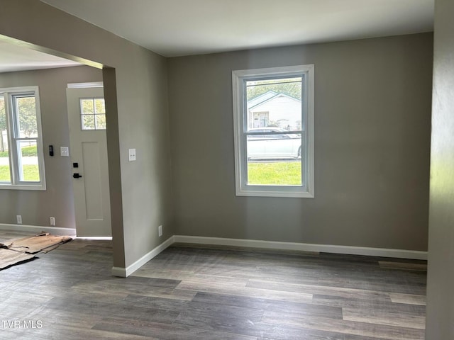 229 W Doe Ave, Elizabethton, TN 37643 - photo 4