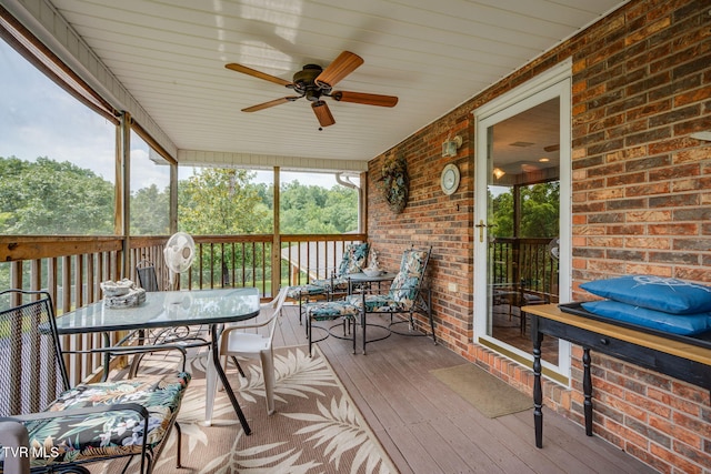 2129 Philon Dr, Kingsport, TN 37660 - sunroom featuring outdoor dining space and ceiling fan