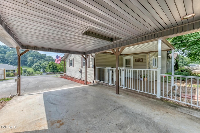 605 Dickerson St, Kingsport, TN 37665 - view of patio / terrace featuring an attached carport
