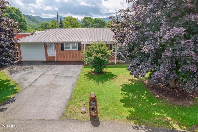 107 Woodland Dr, Erwin, TN 37650 - photo 2