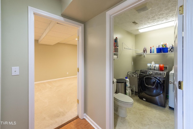 5630 Orebank Rd, Kingsport, TN 37664 - washroom with washer and clothes dryer and carpet flooring