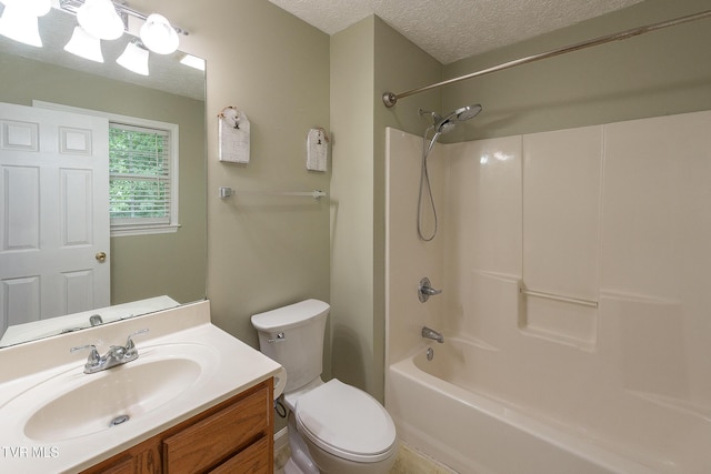 5630 Orebank Rd, Kingsport, TN 37664 - full bath featuring vanity, a textured ceiling, and bathing tub / shower combination