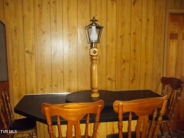 313 Milburn Ave, Kingsport, TN 37660 - dining space with wood walls